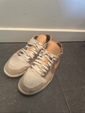 Jordan Low Top Sneakers in Beige and Tan
